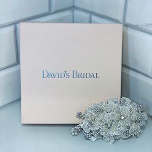 David’s Bridal Embroidered Ivory Pearl Flo…